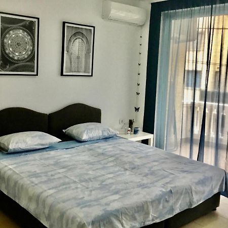 Dk Apartmani Добра вода Екстериор снимка