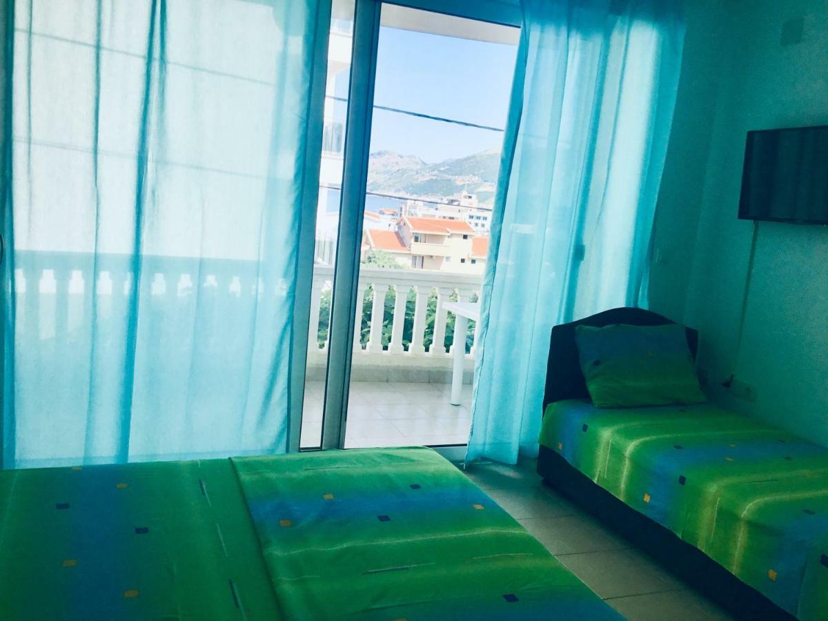 Dk Apartmani Добра вода Екстериор снимка